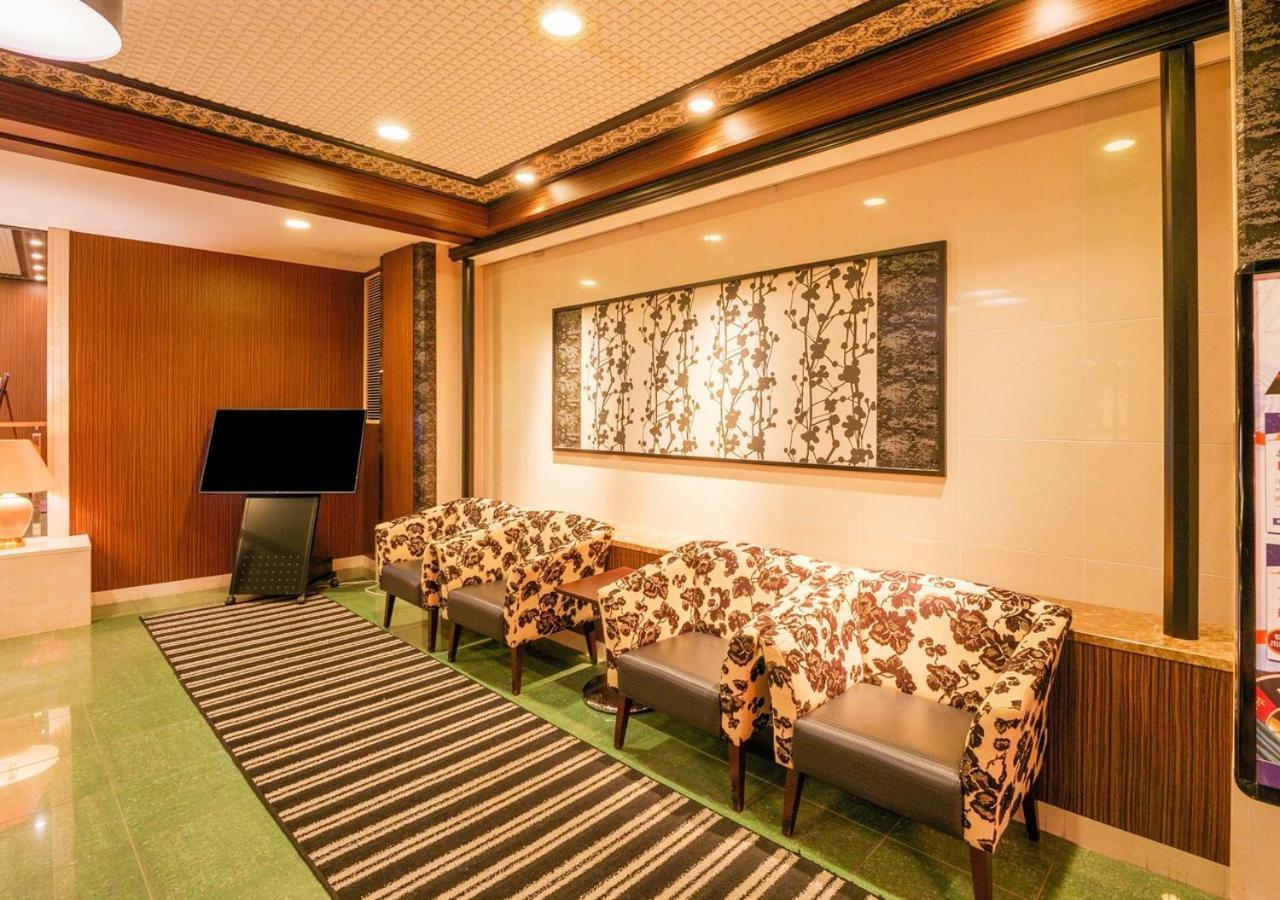 Apa Hotel Miyazaki Nobeoka Ekimae Екстер'єр фото